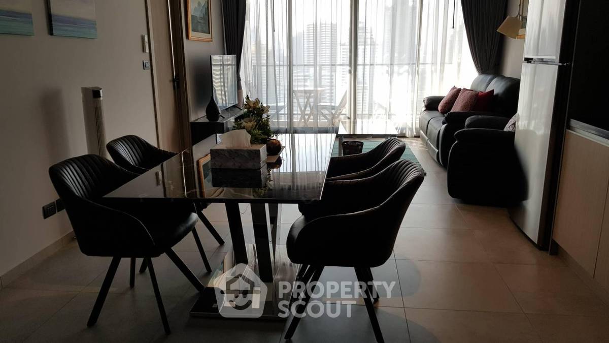 2-BR Condo at The Lofts Asoke near MRT Phetchaburi (ID 452989)