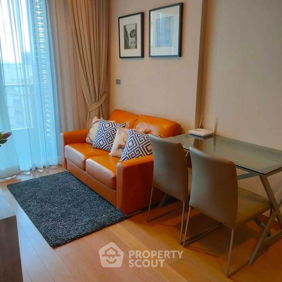 1-BR Condo at The Lumpini 24 near BTS Phrom Phong (ID 2079770)
