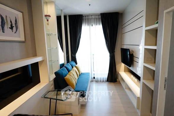 1 居公寓，位于壁龛内的 Lo-Phetchaburi 骄傲区 (ID 2401965)