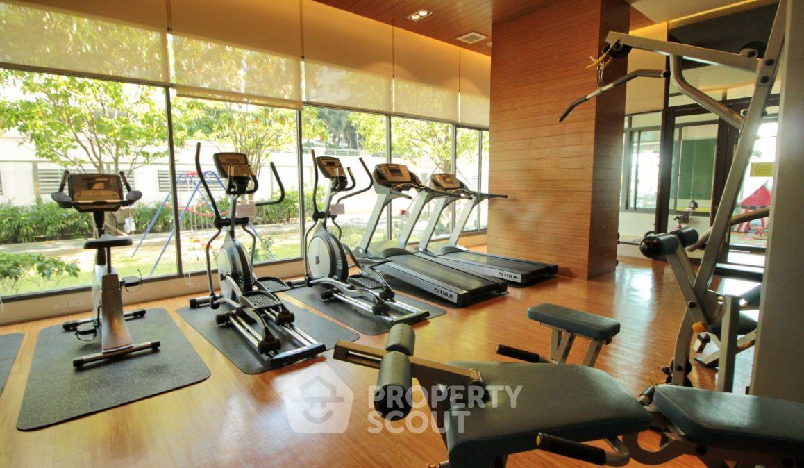 2-BR Condo at Bright Sukhumvit 24 Condominium near BTS Phrom Phong (ID 1930354)