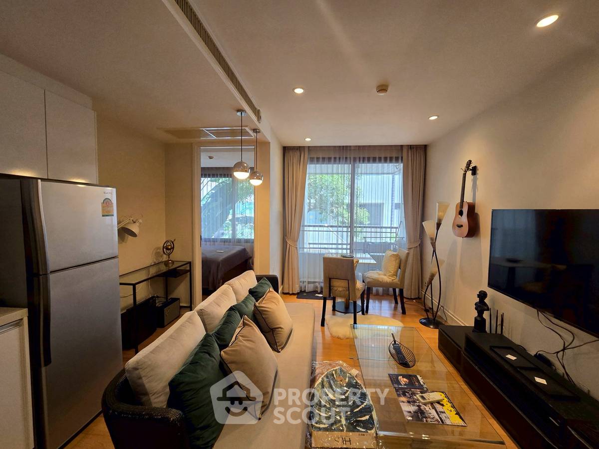 1-BR Condo at Collezio Sathorn-Pipat near BTS Chong Nonsi (ID 2359297)