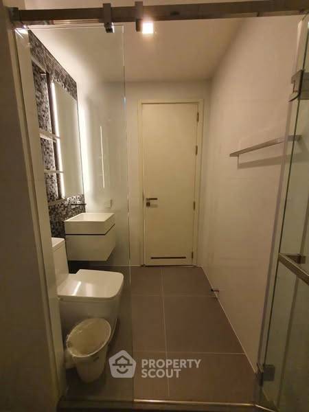 1-BR Condo at The Room Sukhumvit 69 near BTS Phra Khanong (ID 2367210)