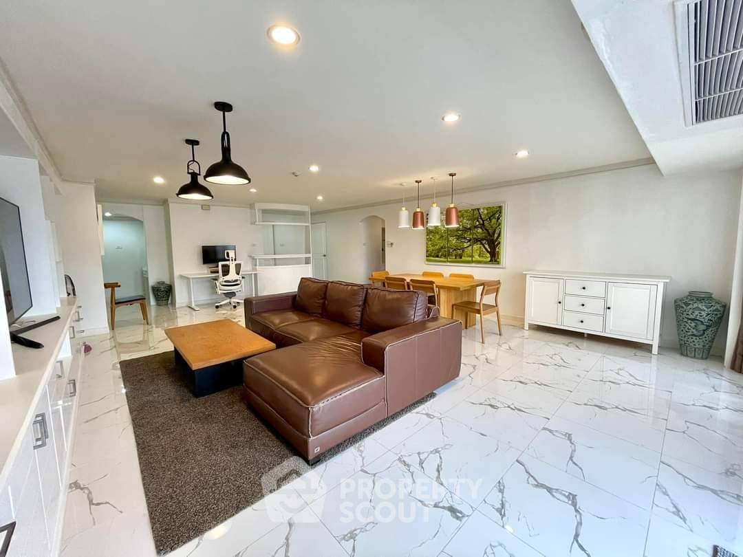 คอนโด 2 ห้องนอน ที่ เดอะ วอเตอร์ฟอร์ด พาร์ค สุขุมวิท 53 คอนโดมิเนียม ใกล้ BTS ทองหล่อ (ID 1588681)