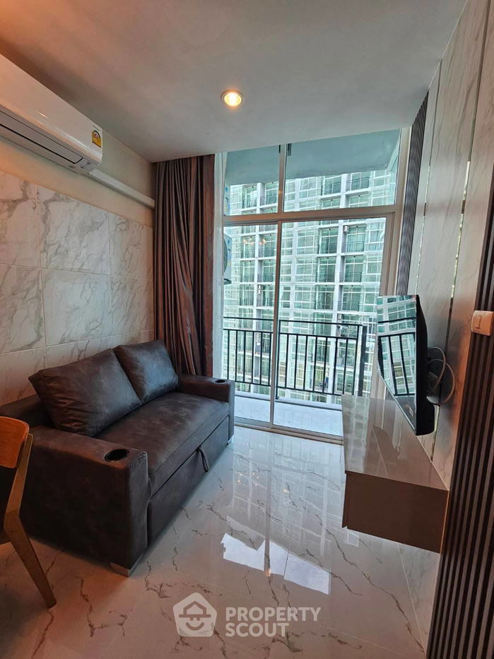 1-BR Condo at The Twin Tower close to Jomtien Beach (ID 2426298)