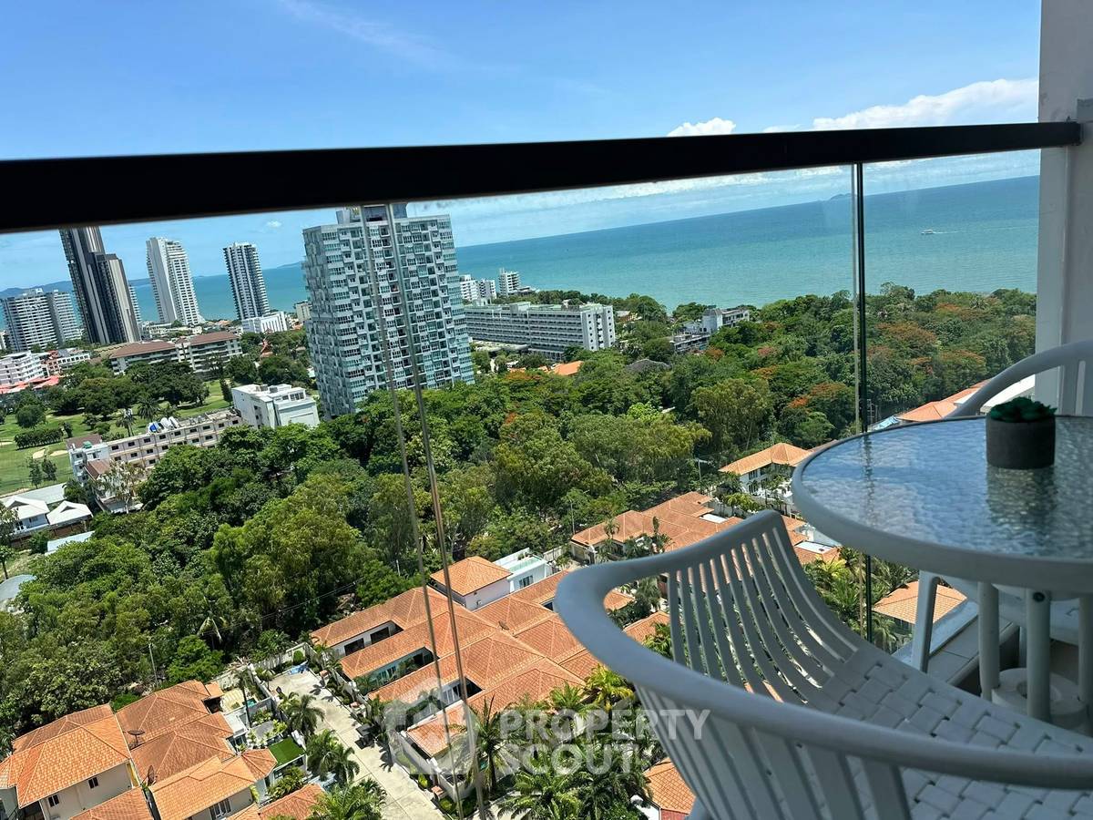 1-BR Condo at The Peak Towers close to Phratamnak (ID 2180303)
