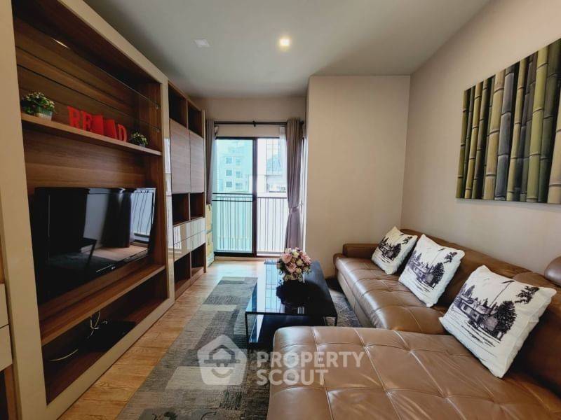 2-BR Condo at Noble Refine Prompong near BTS Phrom Phong (ID 1924168)