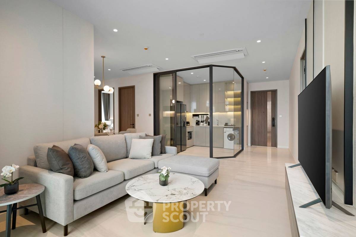 3-BR Condo at Supalai Icon Sathon near MRT Si Lom (ID 1539902)