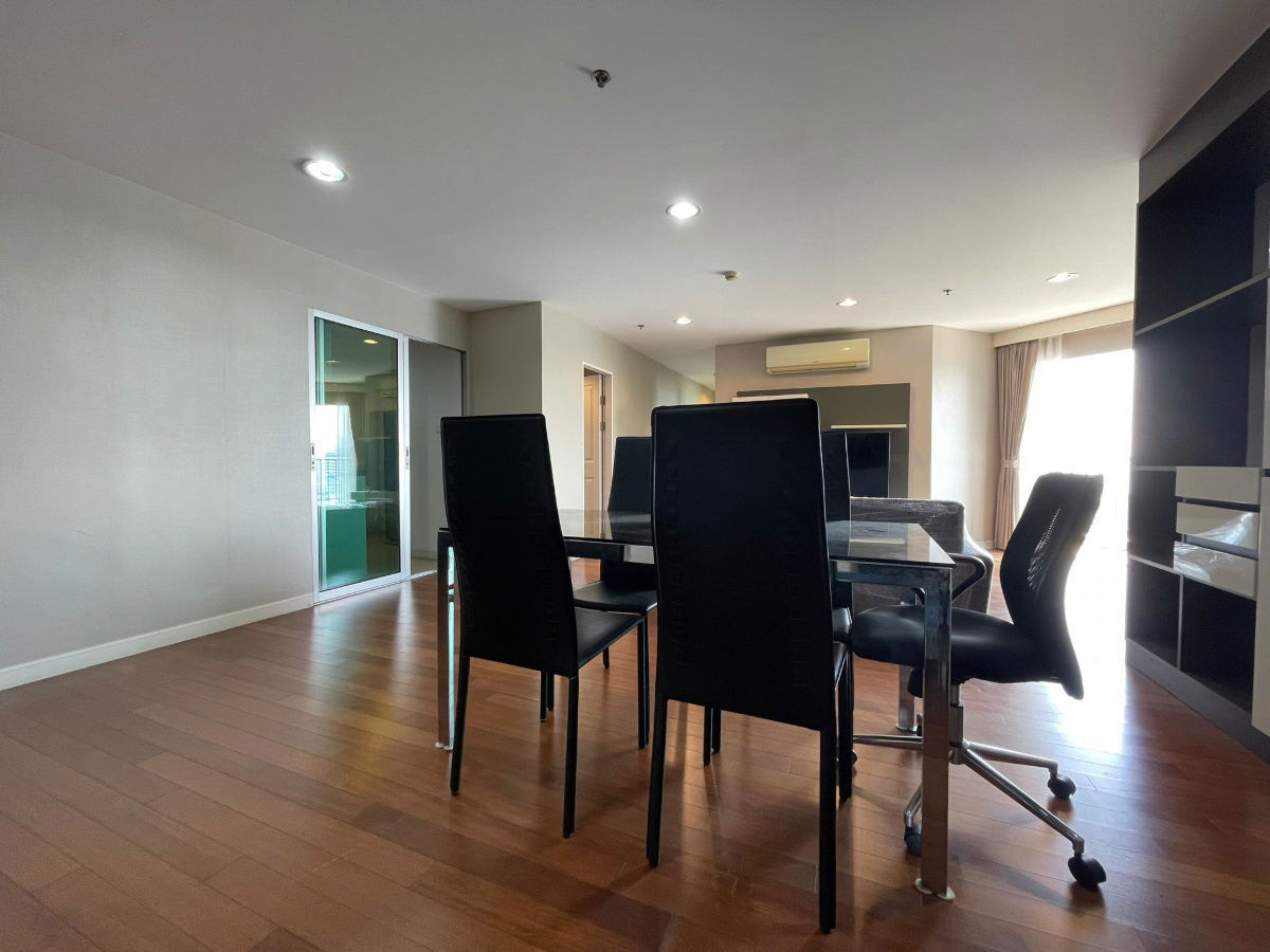 FOR RENT-- 3 BEDROOM 105 SQ.M -- READY TO MOVE IN -- CALL NOW 094-641-5974