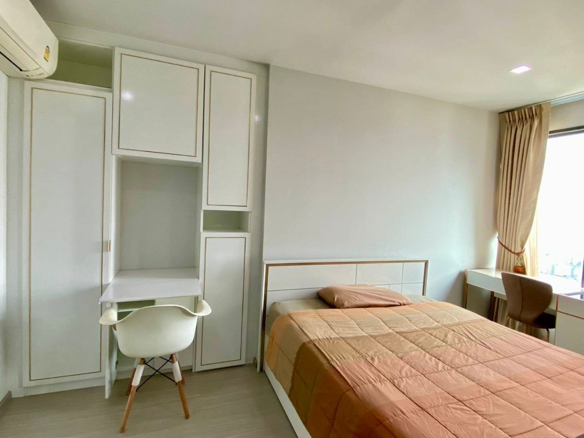 P-42133 Condo for rent Life Ladprao fully furnished (Confirm again when visit).