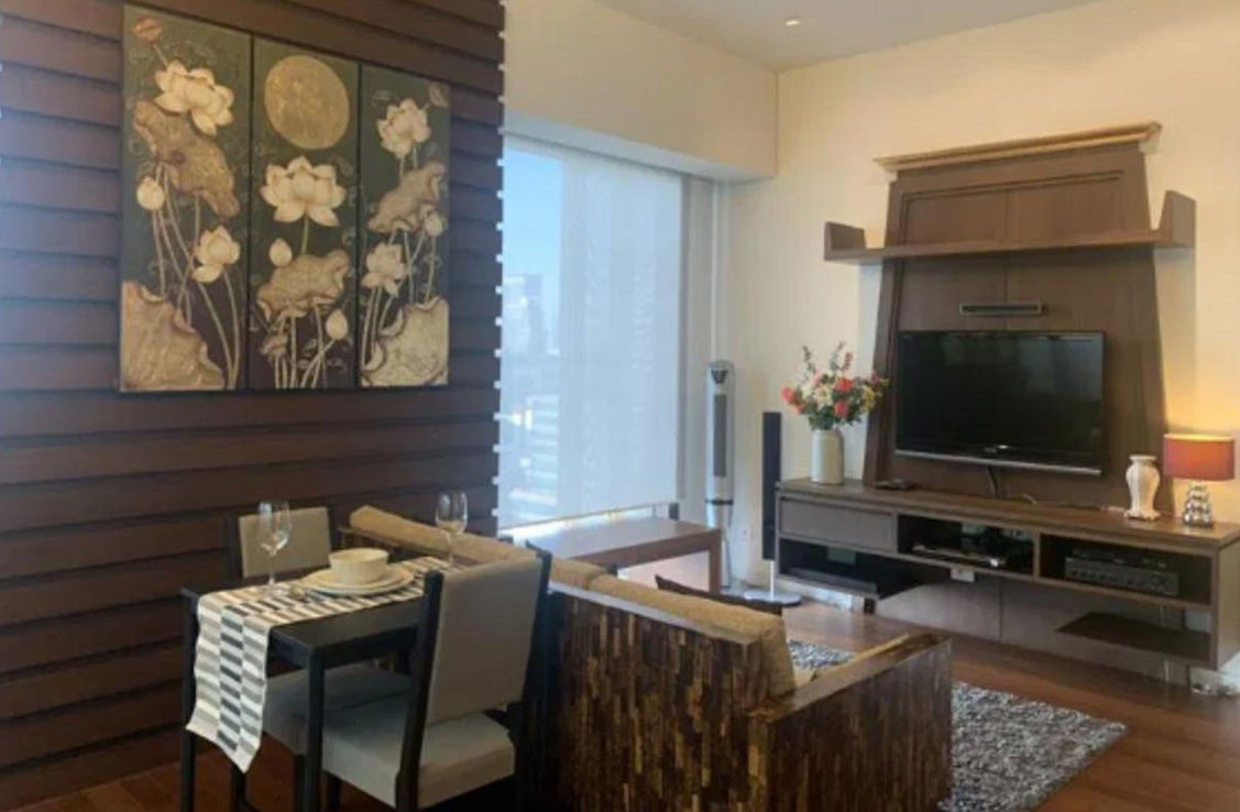 Hansar Rajchadamri 60 sq.m. Please add LINE ID @806qphgn o8415o5483