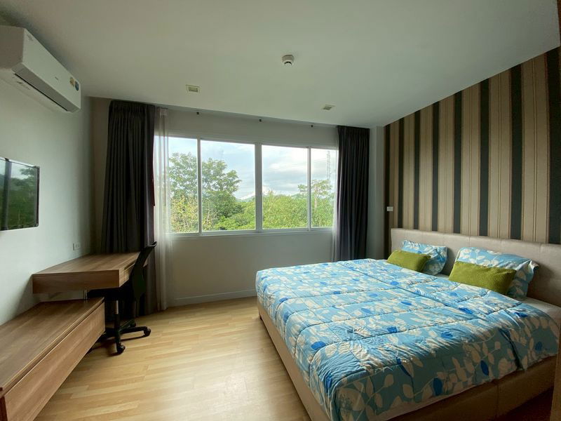 Green Lake Condo Sriracha for rent, ready to move in, beautiful room, airy, comfortable