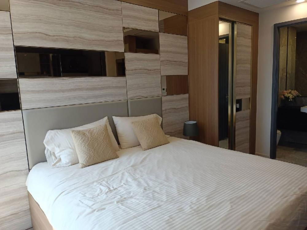 G8725🤎中国客户，请加微信。(在联系方式的旁边) 🅵🅾🆁 🆁🅴🅽🆃 Ashton Asoke 🅻🅸🅽🅴 ❤️💜@condopremium💜❤️Ready to move in ⬛🟨 📞 065 695 3645🟨⬛