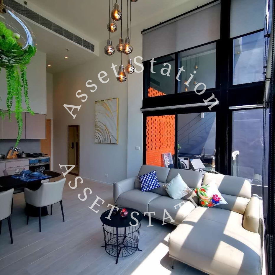 Urgently available room! The Lofts Silom, very beautiful room, near BTS Surasak.