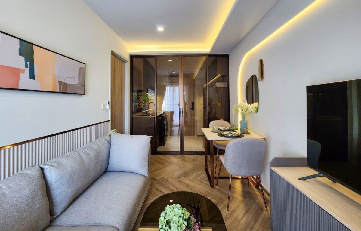 Chapter Thonglor                    25