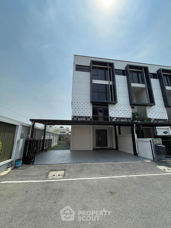 3-BR Home Office at The Harmony in Ram Inthra (ID 2085918)