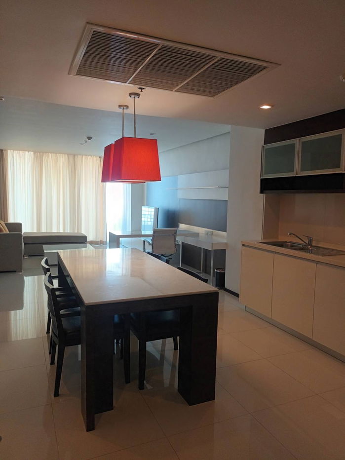 For rent: Sathorn Prime Residence, large room, beautiful, ready to move in, in the middle of Sathorn Road. Interested? Add me on Line @841qqlnr