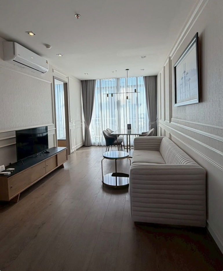 Park Origin PhromPhong ( Park 24 )