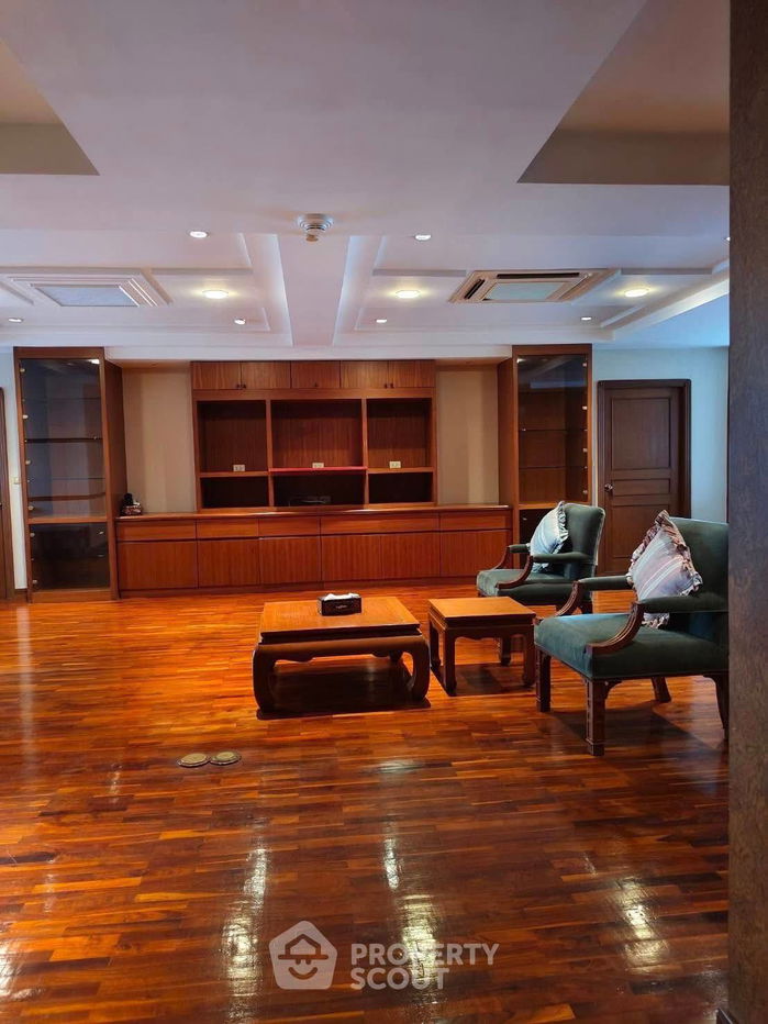 3-BR Condo at President Park Condominium near MRT Queen Sirikit National Convention Centre (ID 2432126)