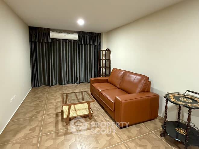2-BR Condo at Waterford Park Rama 4 near BTS Phra Khanong (ID 2433986)