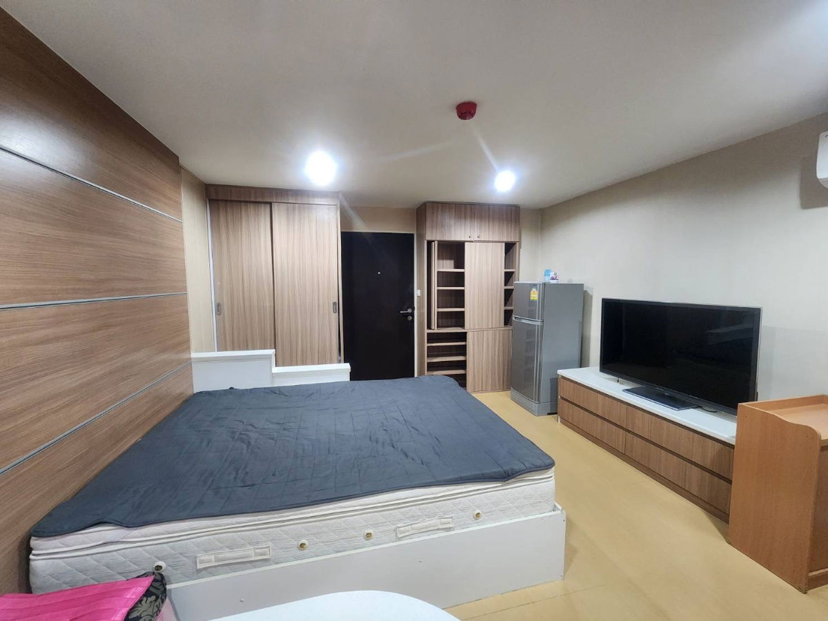 Plenary Sathorn condominium for rent