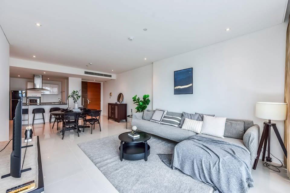 Fullerton Sukhumvit A Pet-Friendly Condo near BTS Ekkamai