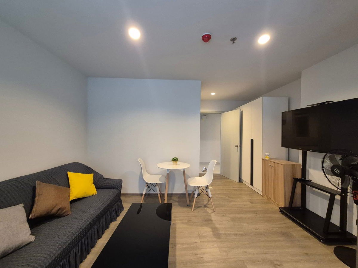 1 ห้องนอน 28 ตรม 9,500/เดือน .