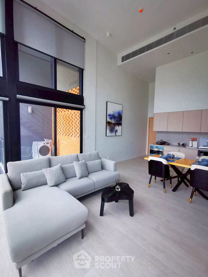 2-BR Condo at The Lofts Silom near BTS Surasak (ID 2429839)