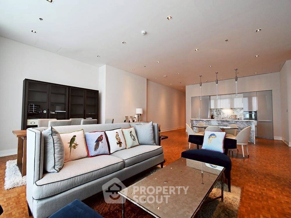 3-BR Condo at The Ritz-Carlton Residences, Bangkok near BTS Chong Nonsi (ID 2435562)