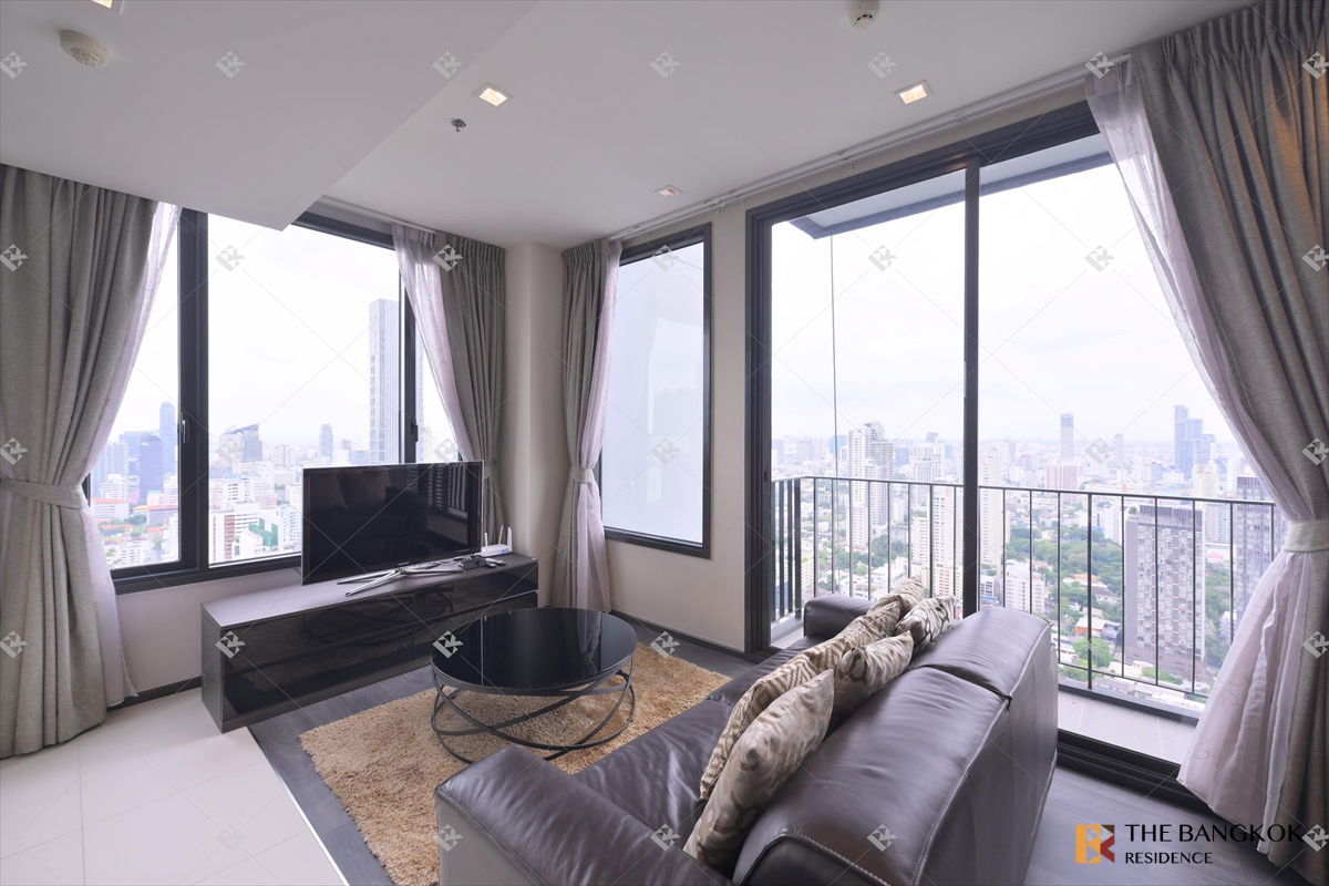 The Edge สุขุมวิท 23 รีบจอง!!