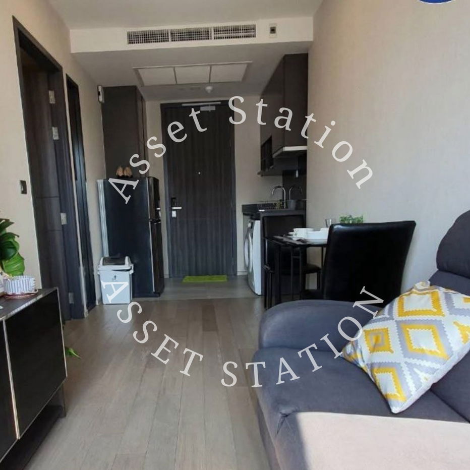 Ashton Asoke, a luxury condominium next to the Sukhumvit MRT station