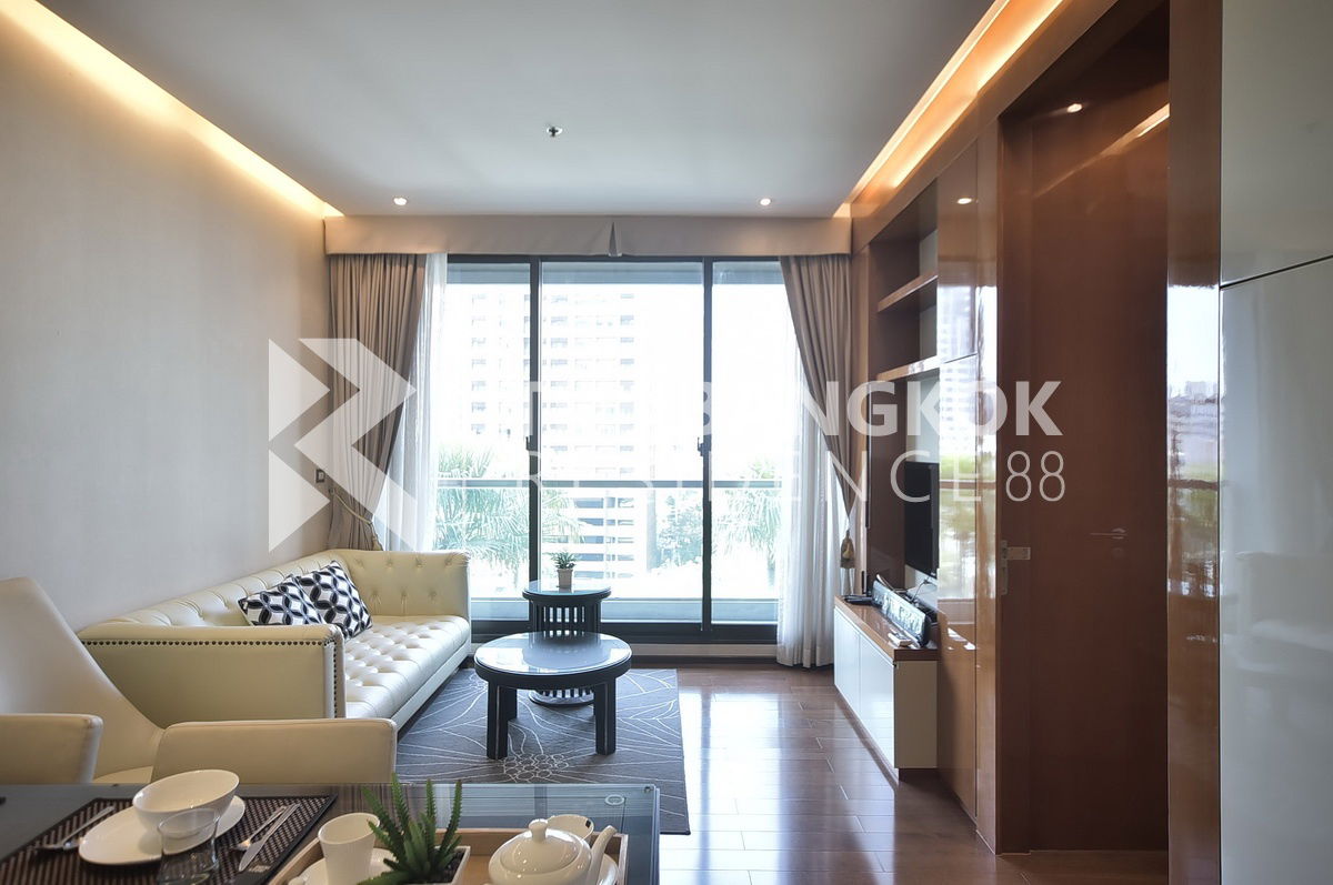 The Address Sukhumvit 28 near BTS Phrom Phong Easy Travel, Fully Utilized Space