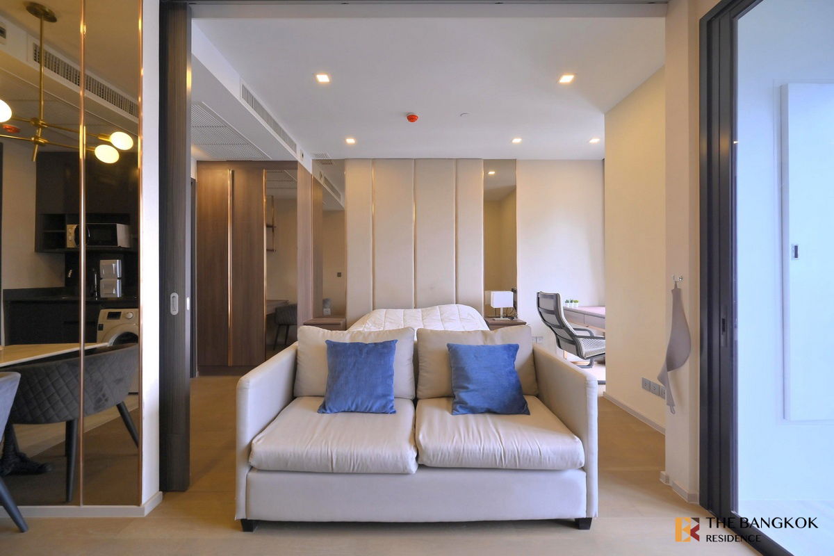 Ashton Asoke Easy Travel, Fully Utilized Space near MRT Rama 9 Station