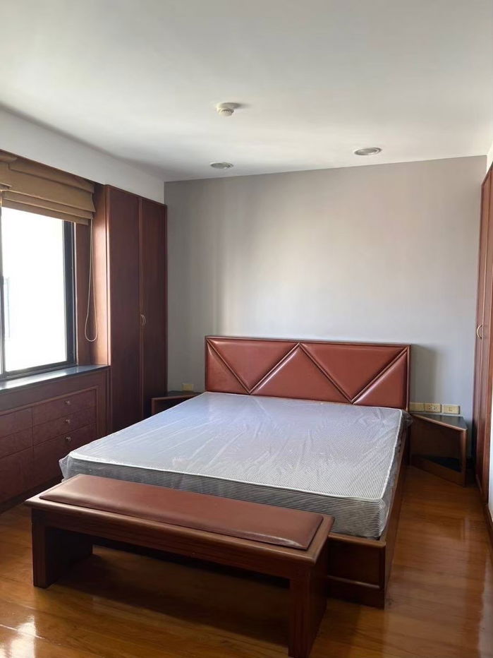 ให้เช่าคอนโด Las Colinas 2 ห้องนอน ห้องมุม (S03-2178)