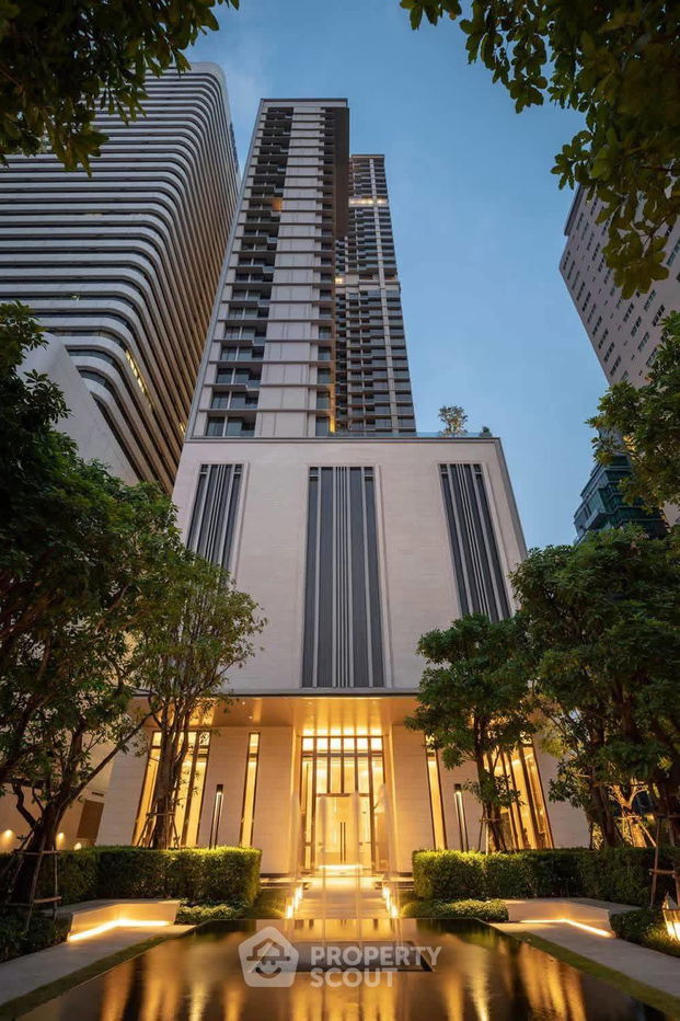 2-BR Condo at The Esse Asoke near MRT Sukhumvit (ID 2435440)