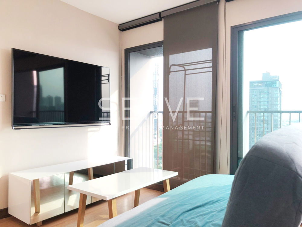 1 Bed with Bathtub High Fl. 15+ Perfect Location Next to BTS Thong Lo / Condo For Rent-Noble Remix