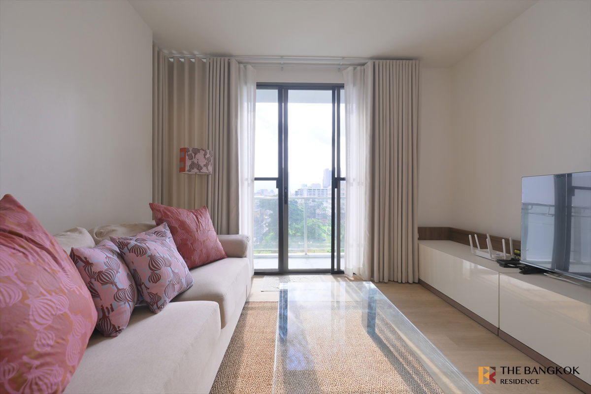 Issara@42 near BTS Ekkamai Full-featured common area