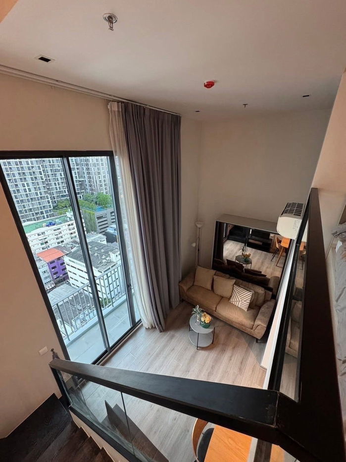 2-Storey Loft | The Reserve Phahol–Pradipat | Near BTS Saphan Khwai | Fully Furnished