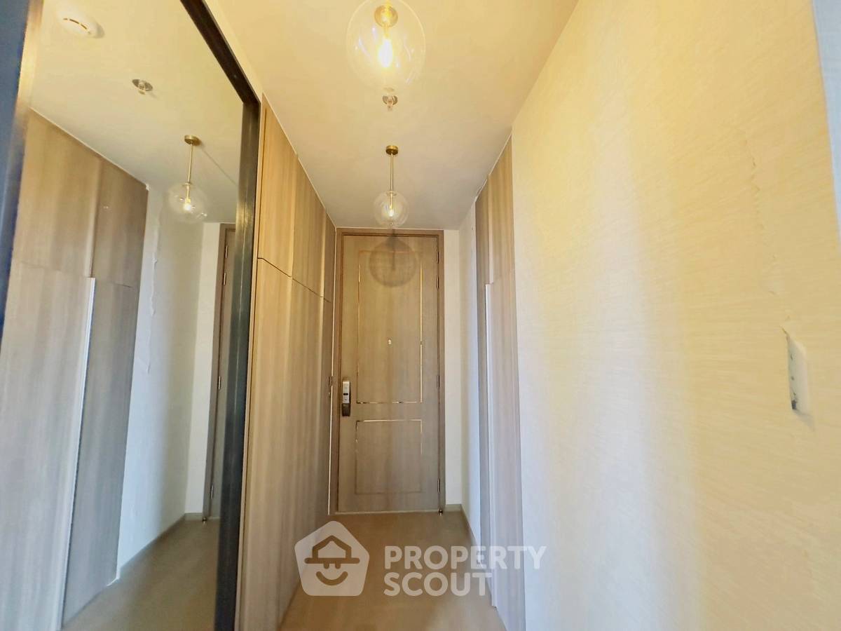2-BR Condo at Celes Asoke near MRT Sukhumvit (ID 2254042)