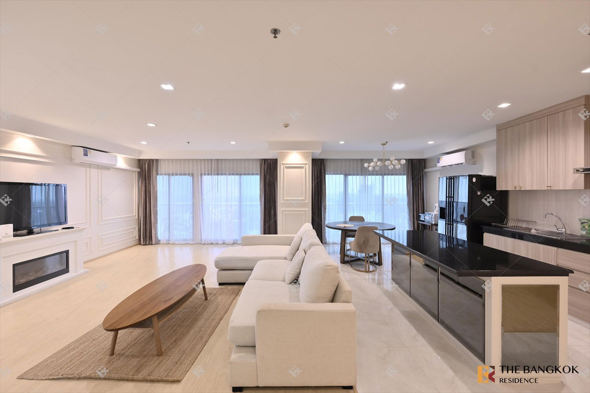 Noble Remix near BTS Thong Lo The Privilege of Luxury in an Economic Hub Location