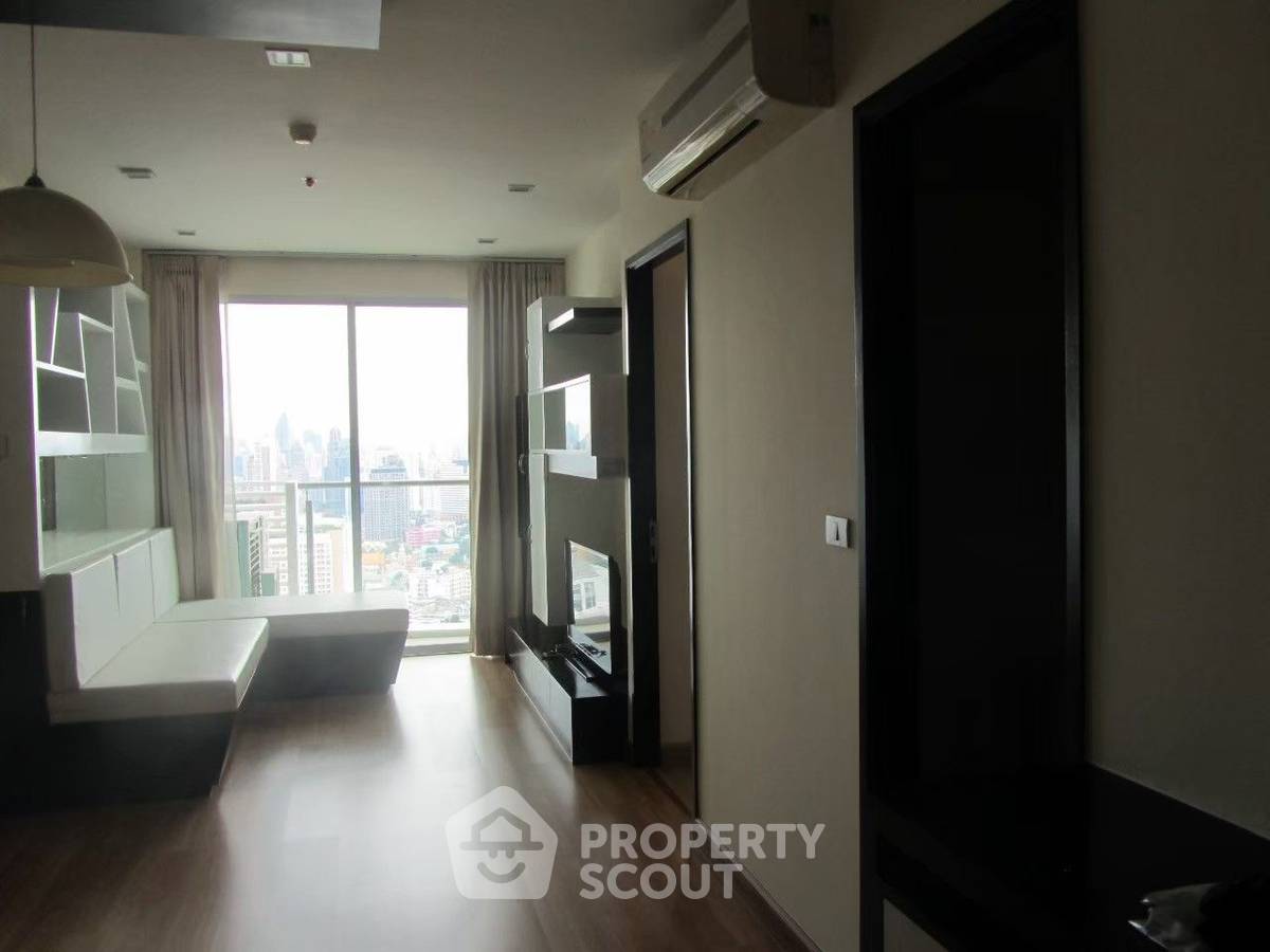 2-BR Condo at Sky Walk Residences near BTS Phra Khanong (ID 2208604)