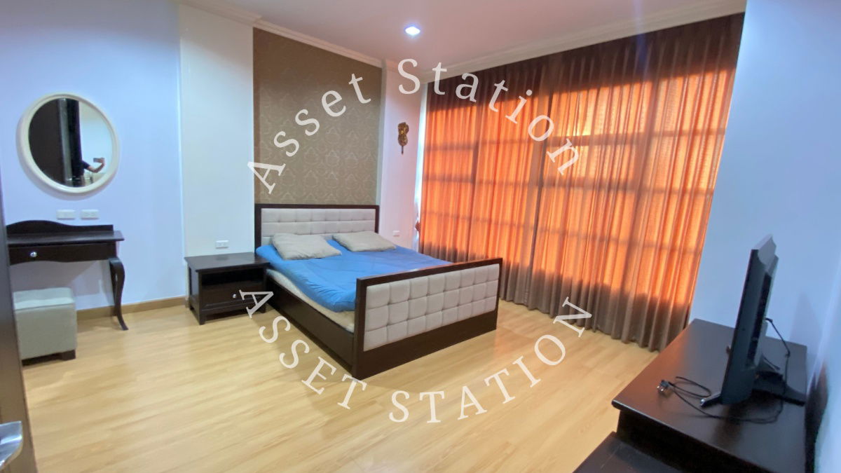 For rent: Baan Klang Krung Siam-Pathumwan, large room, cheap price, next to BTS Ratchathewi