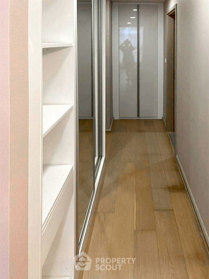 1-BR Condo at LIV @ 49 near BTS Thong Lor (ID 2254036)