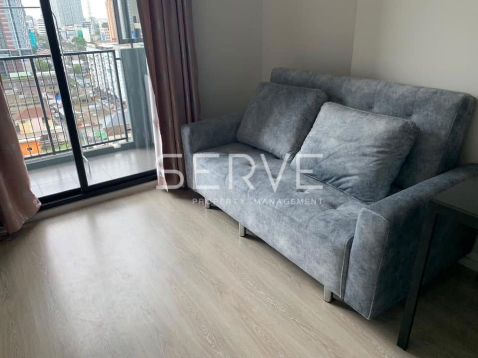 1 张床，设施齐全，漂亮的房间，视野开阔，位置优越，毗邻 MRT Sutthisan @ Quinn Condo Ratchada