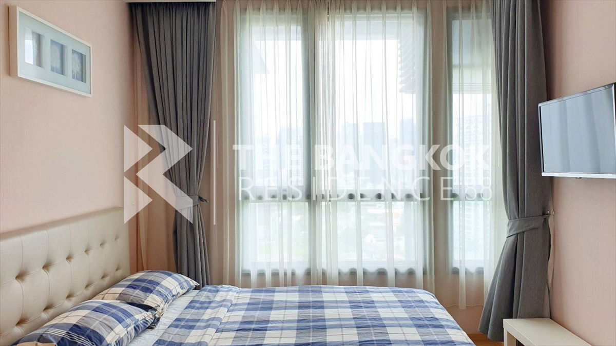 H Sukhumvit 43  Big discount, full deal