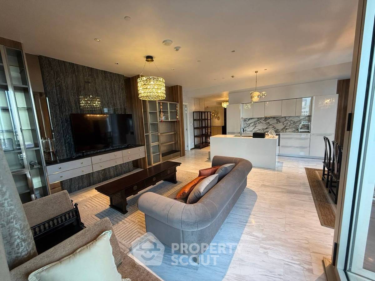 3-BR Condo at Four Seasons Private Residences Bangkok near BTS Saphan Taksin (ID 2001436)