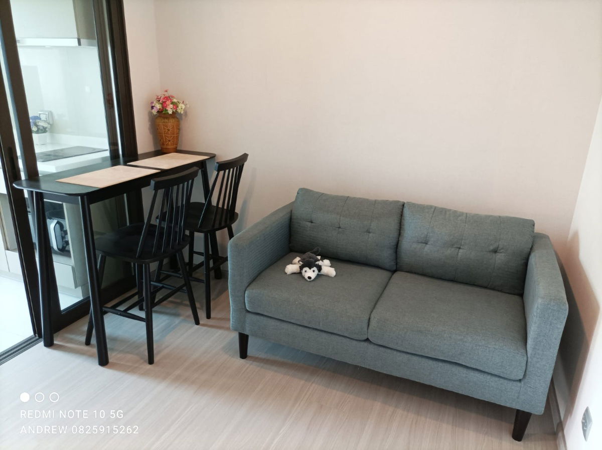 Life Sukhumvit 62, for Rent 1 Bedroom, 30 sqm, 18th floor, room with beautiful view, 300 meters to BTS Bang Chak station