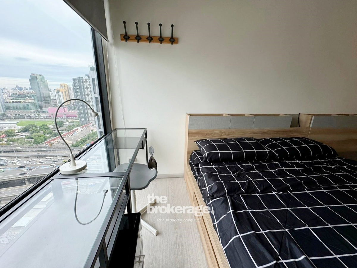 For Rent Rhythm Asoke1 25sqm. Studio 14,500THB Line : @thebrokerage