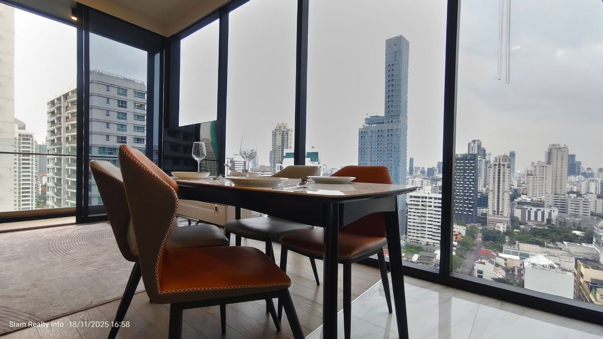 Celes Asoke 2 Bedroom 2 Bathroom with Bathtub Condo Asoke 🌻