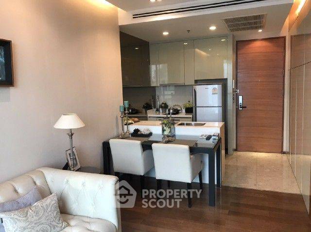 1-BR Condo at The Address Sukhumvit 28 near BTS Phrom Phong (ID 2335235)