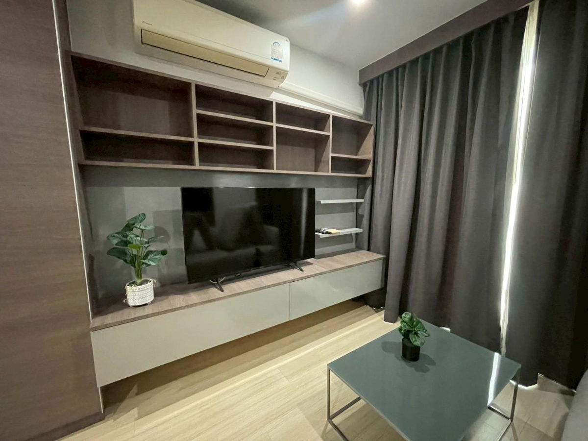 Skywalk Condominium near Sukhumvit 69 BTS Phra Khanong 54 sq.m. 1Bedroom 28 Floor